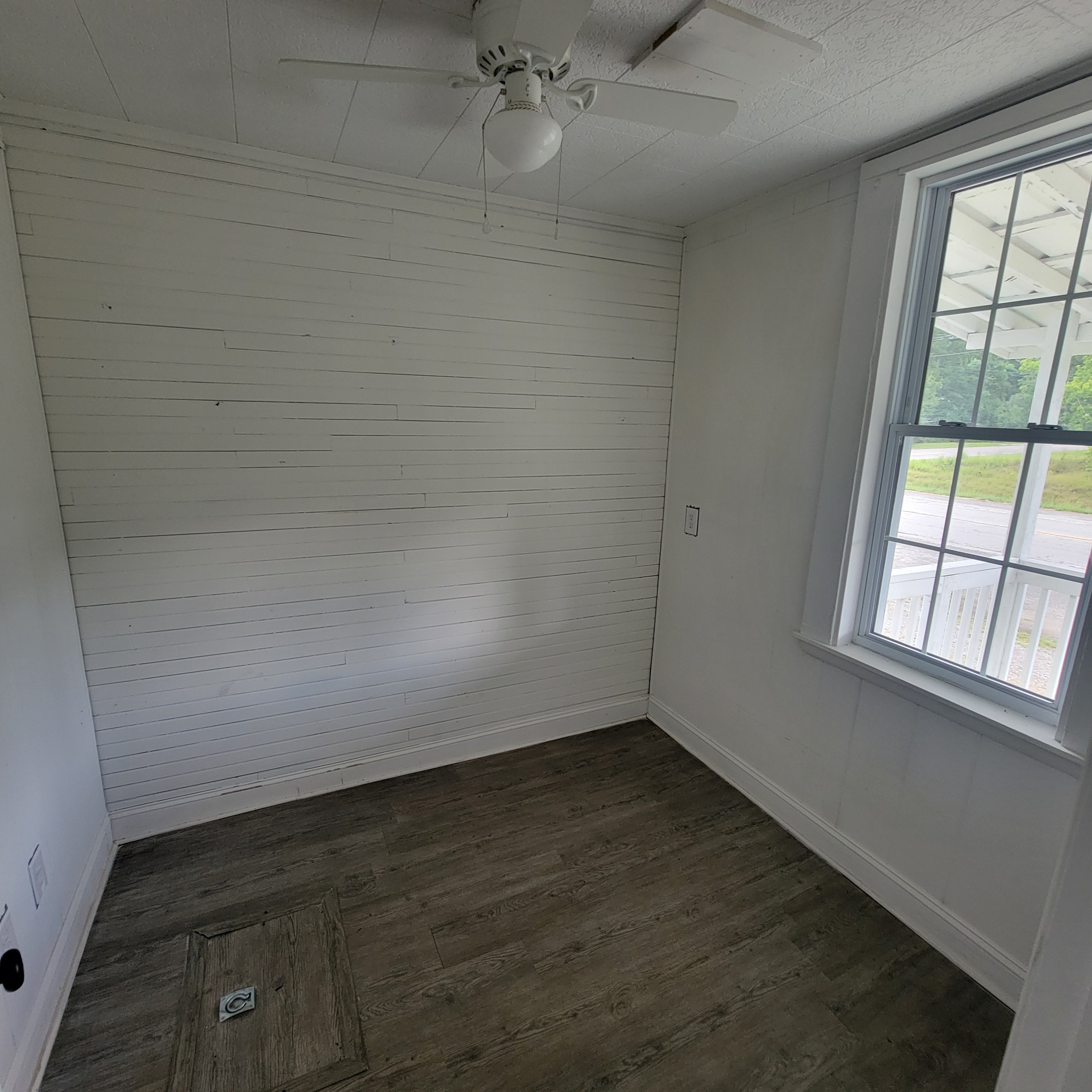 9156 Crossville Hwy – photo 3