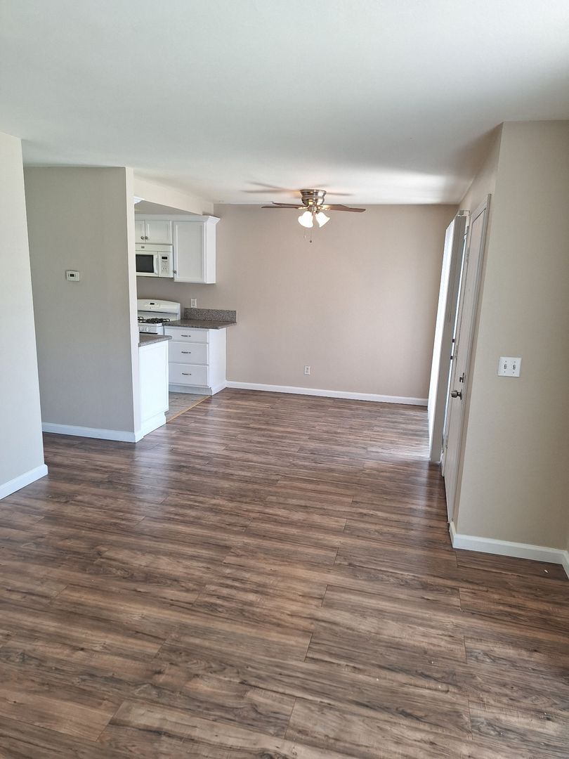 1269 Edwards St unit 11 – photo 5