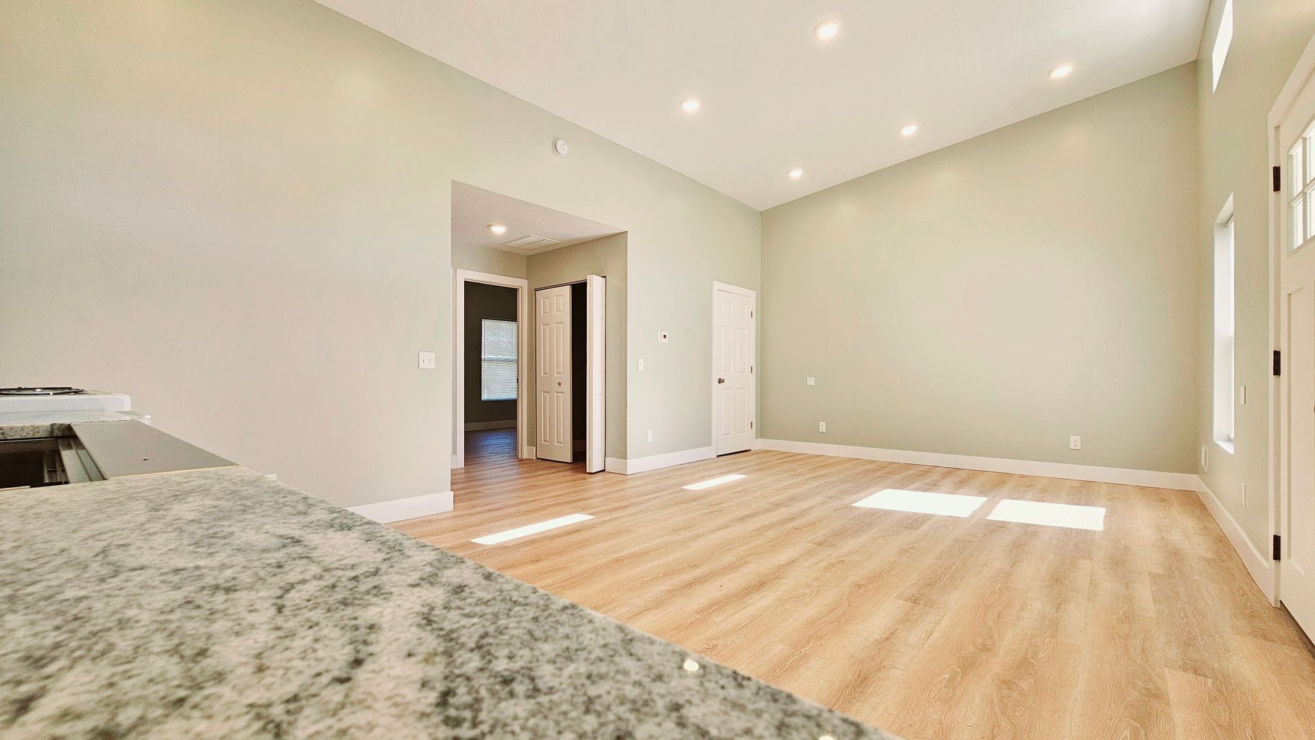 301 W 4th St unit 309 W 4th St – photo 4