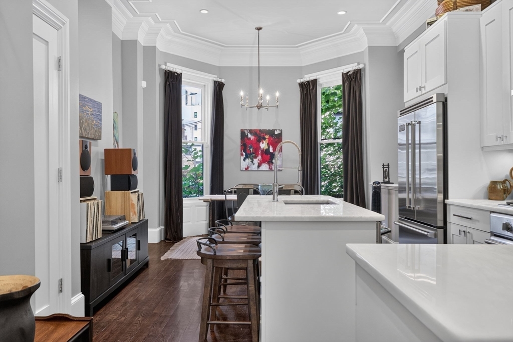 14 Hereford St unit 1 – photo 2