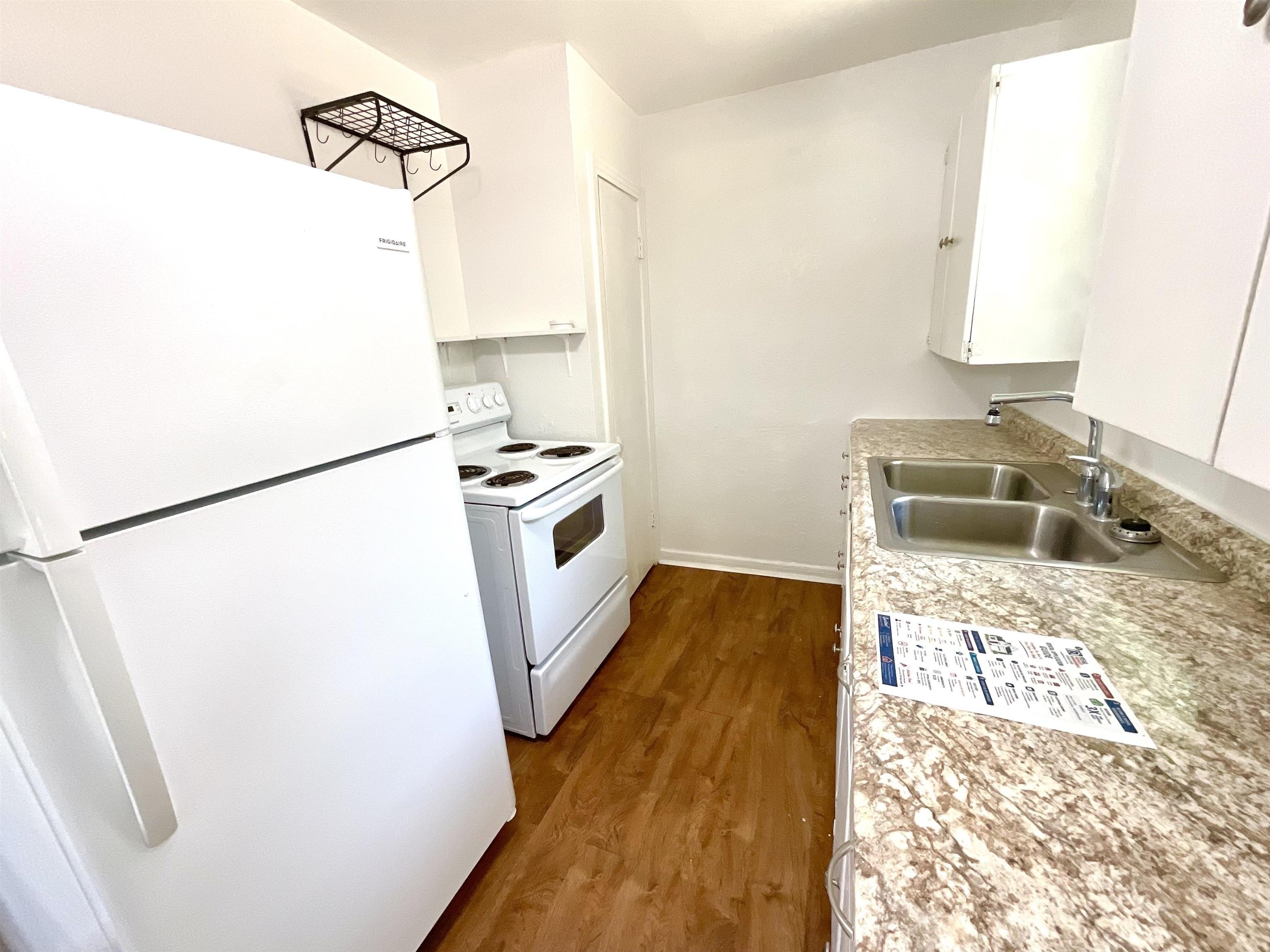1007 Flag St – photo 4
