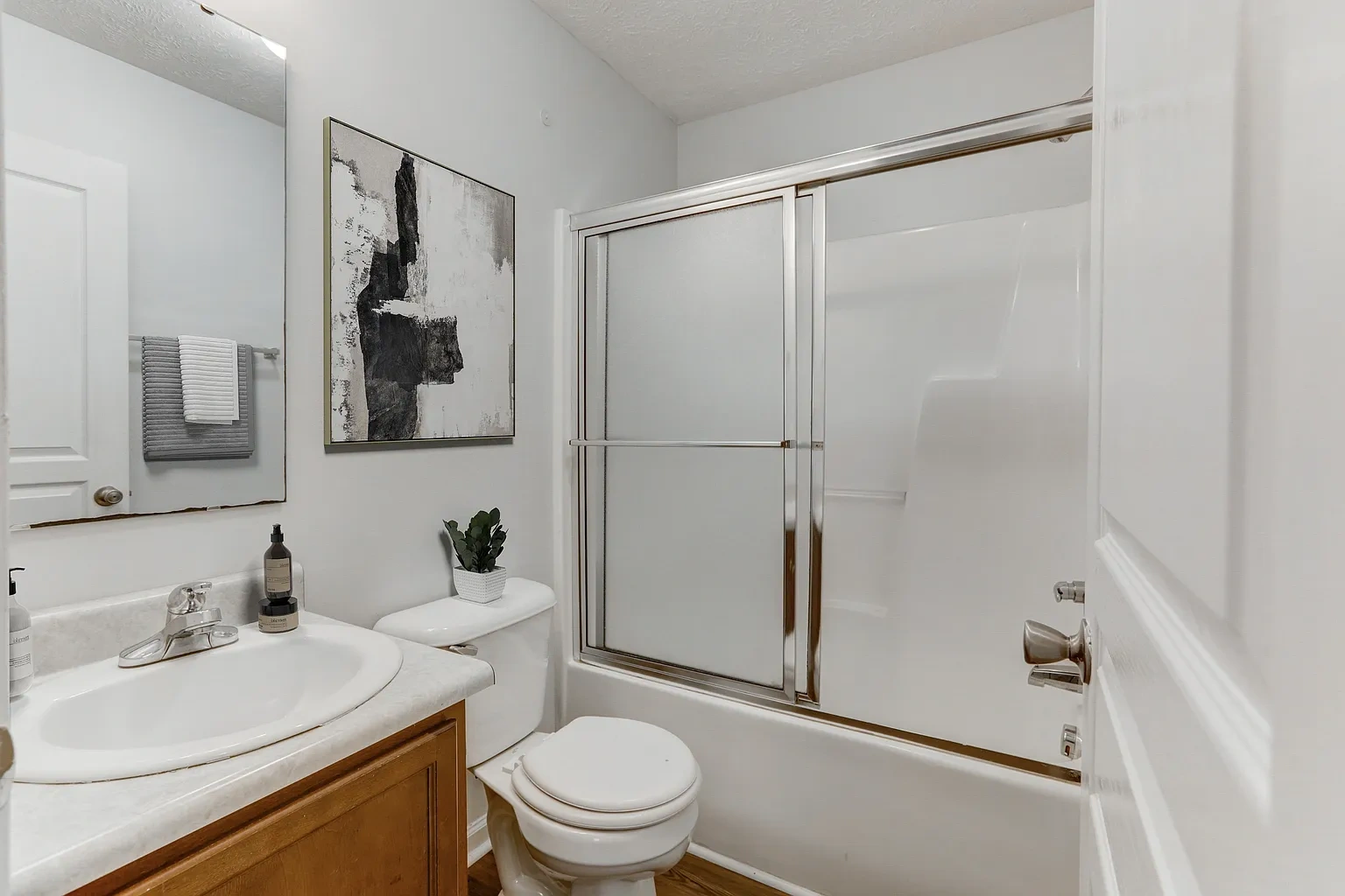 Rim Creek Apartments – photo 5