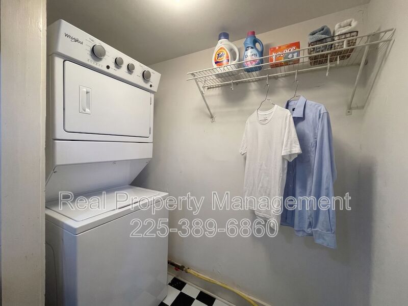 755 Arlington Ave – photo 5