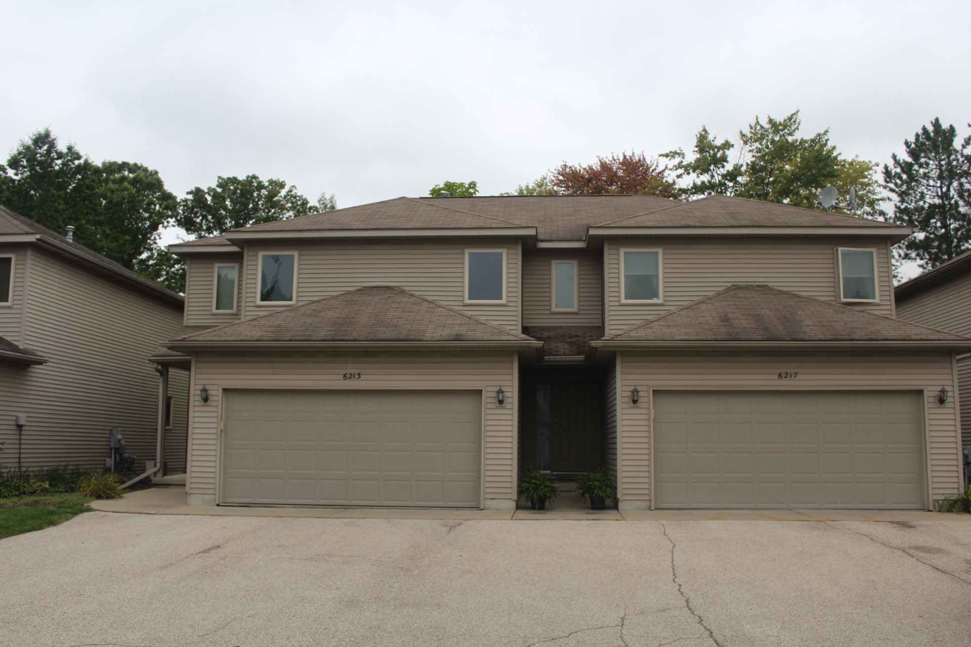 6217 Alyse Lane unit 6217 – photo 1