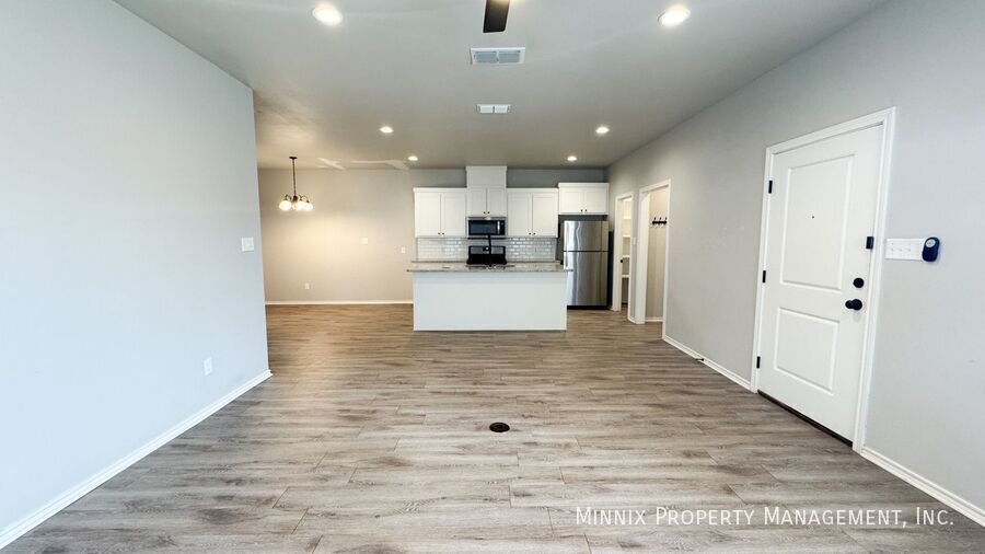 2401 Quitman Ave – photo 2