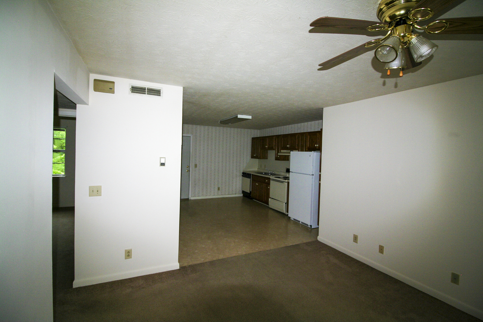 1301 Carolina Ave unit 4 – photo 2