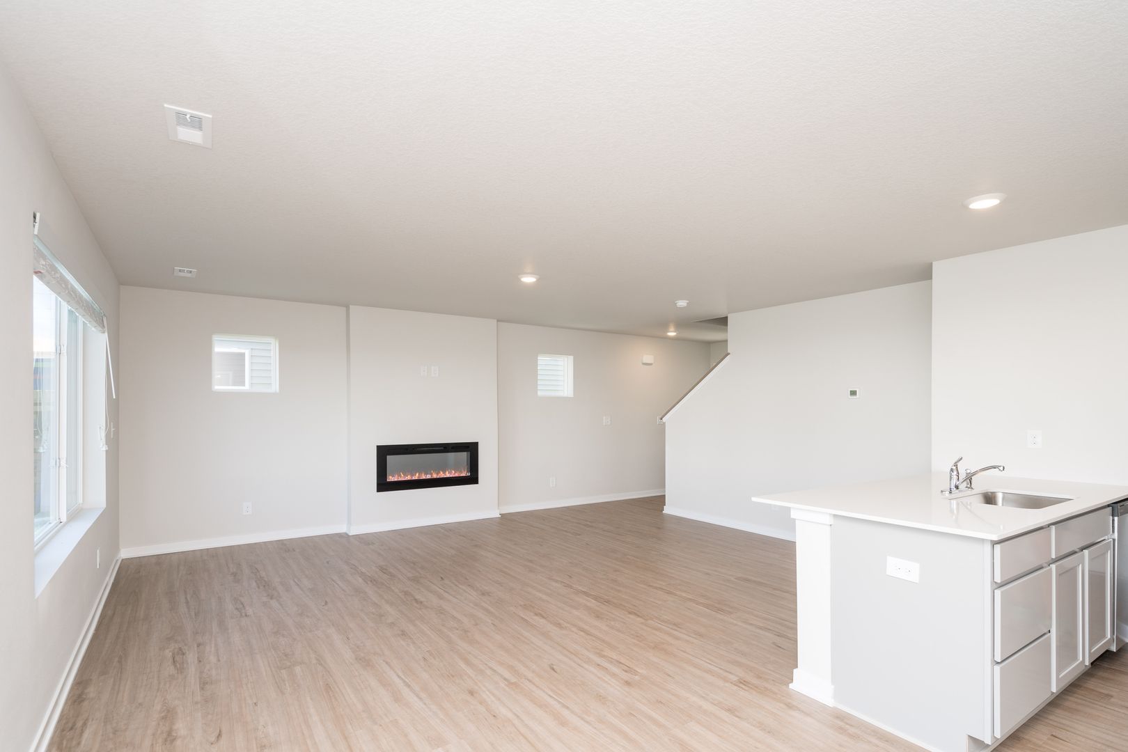 1009 35th CT SE – photo 2