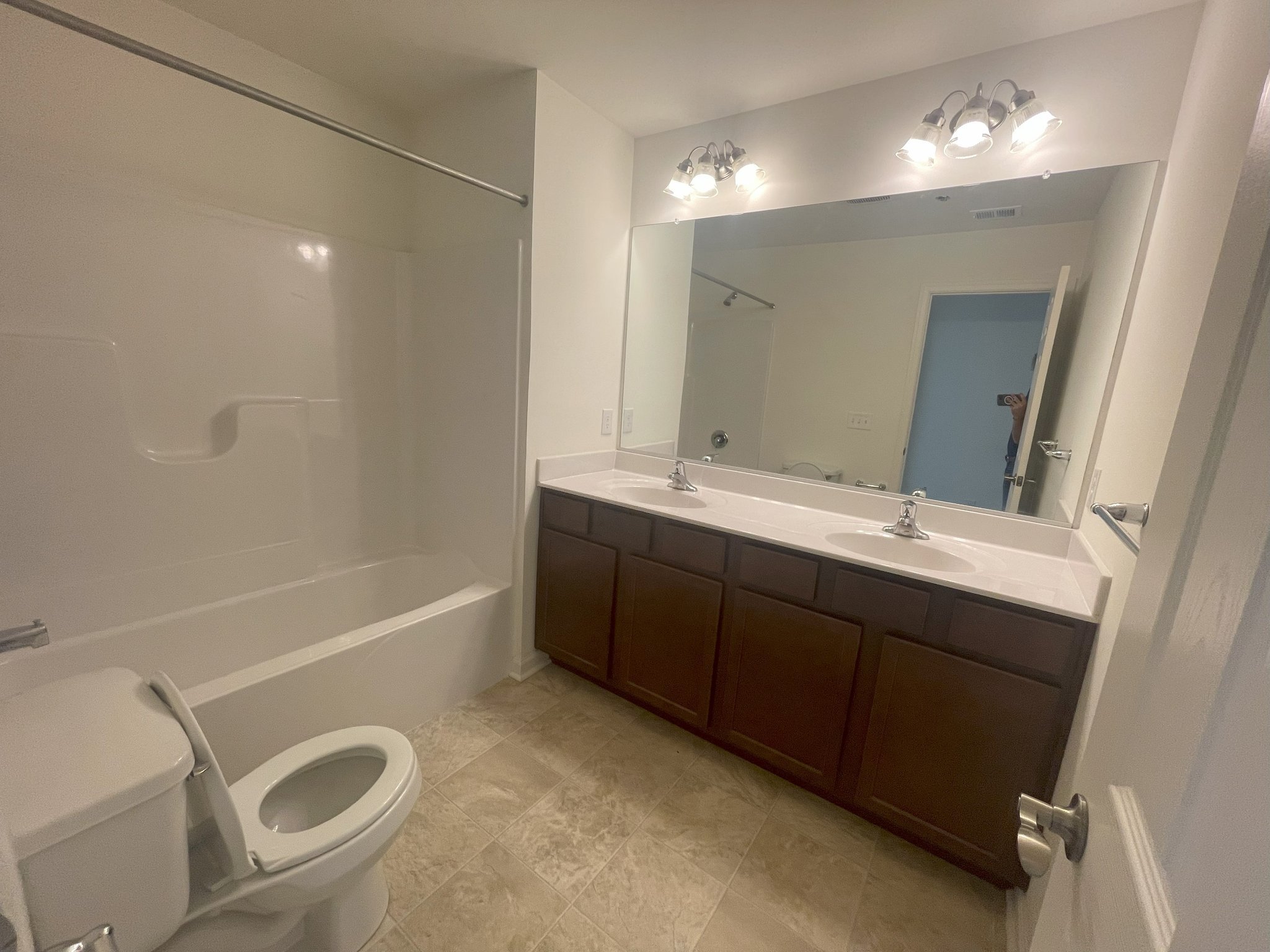 299 Thompson Ave – photo 5