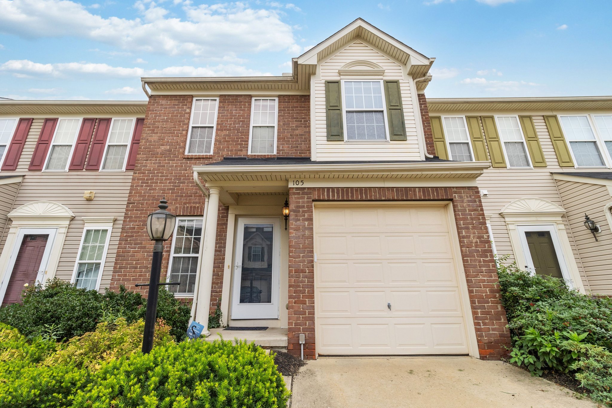 105 Limestone Ct – photo 2