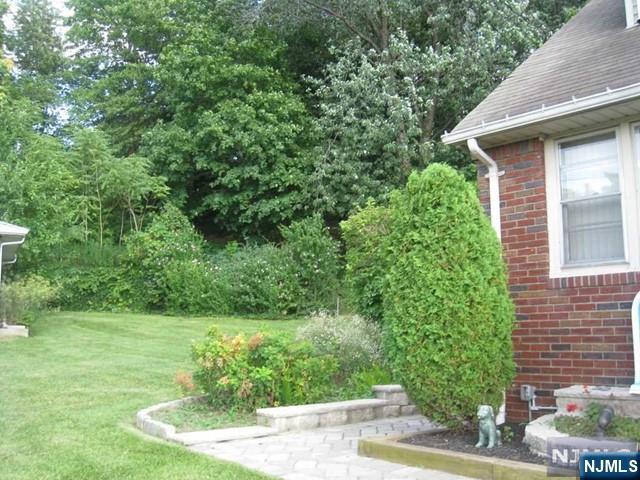 128 Joanne Terrace – photo 3