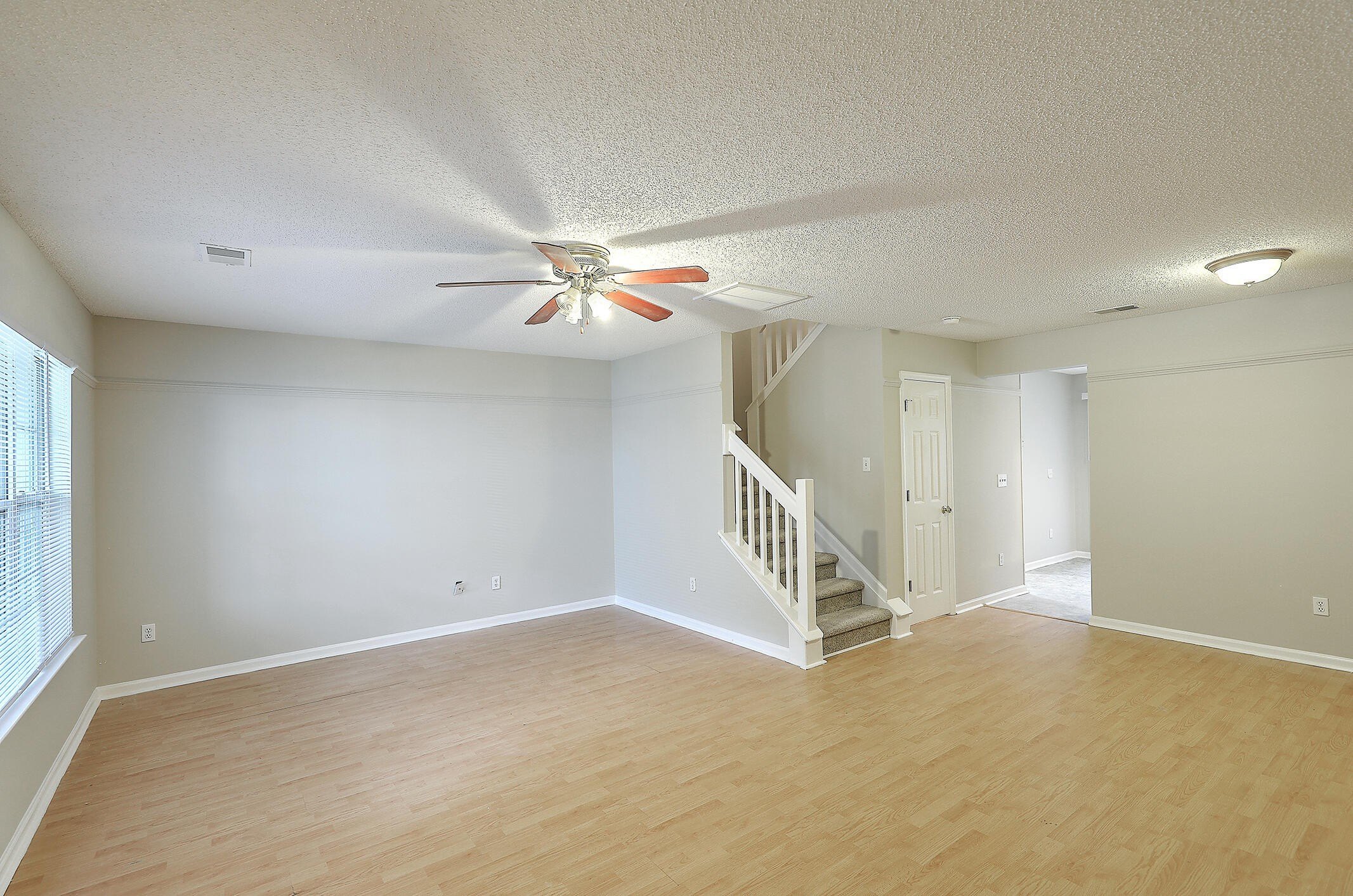 8074 Shadow Oak Dr – photo 5