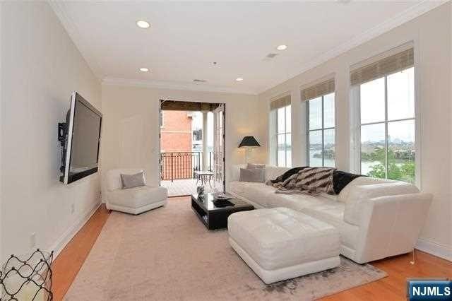 3 Moorings Ln – photo 5