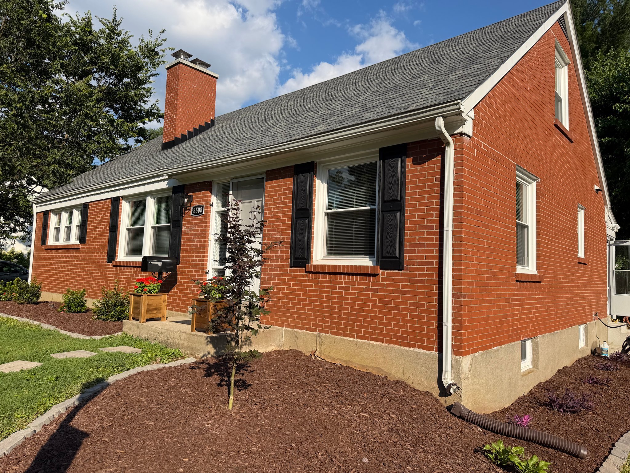 8508 Perry Rd – photo 2