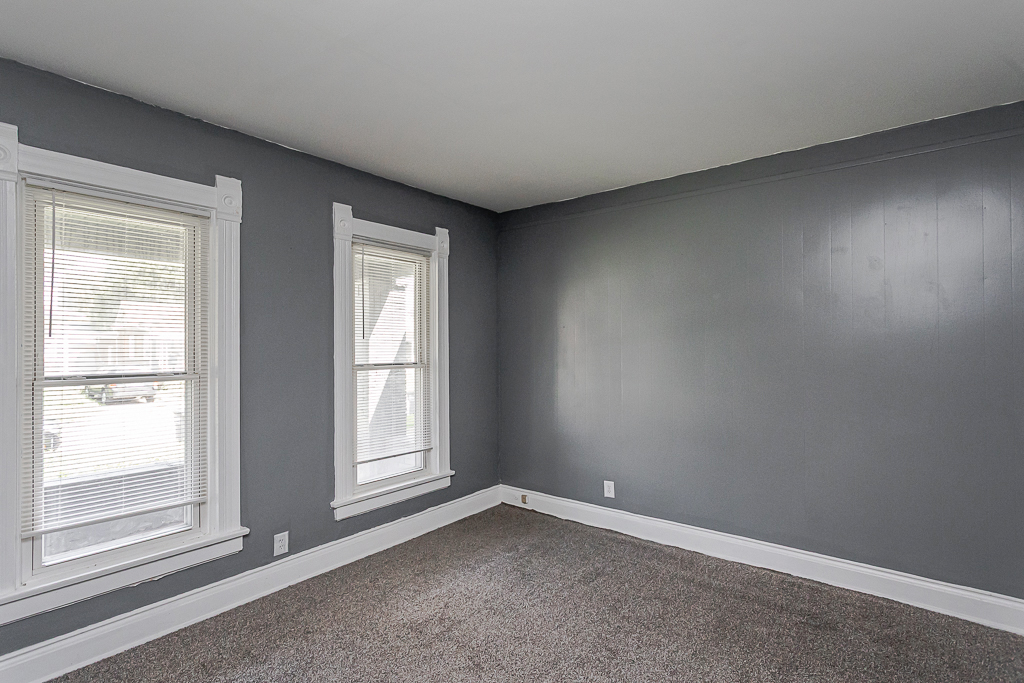 734 Parker Ave unit 1 – photo 3