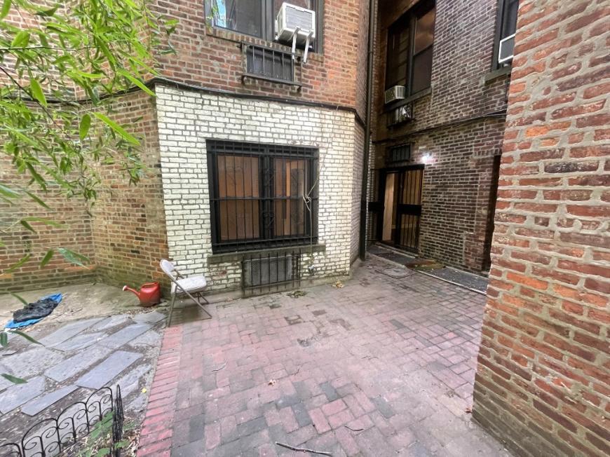151 W 82 St – photo 1