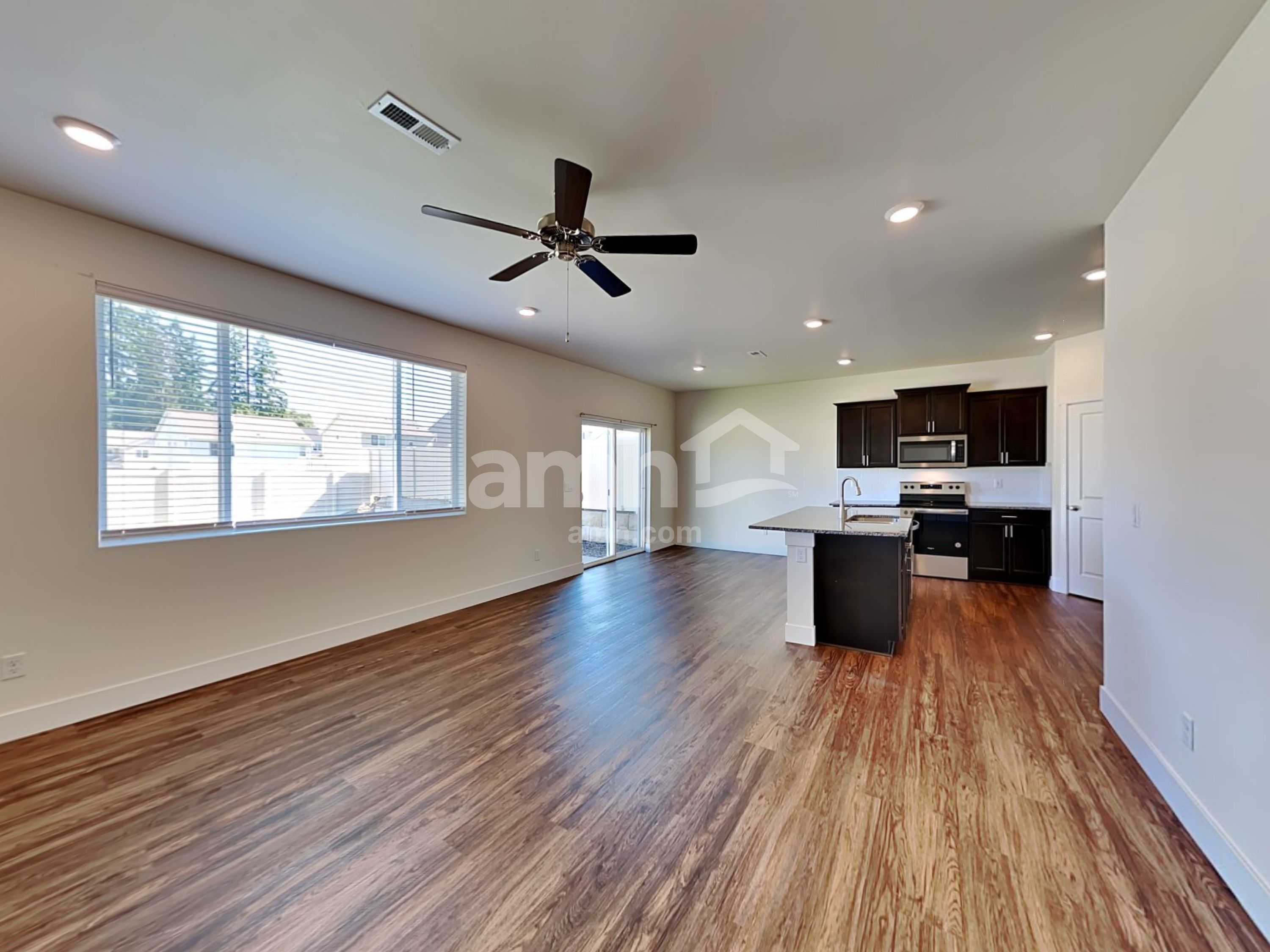 1620 192nd St Ct E – photo 4