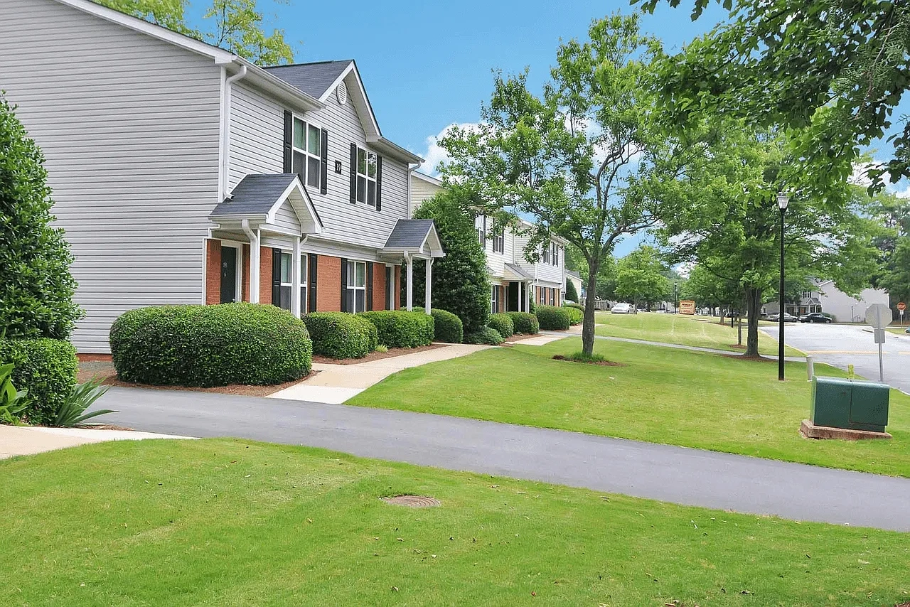 Villas at Lakewood Apartment Homes – photo 4