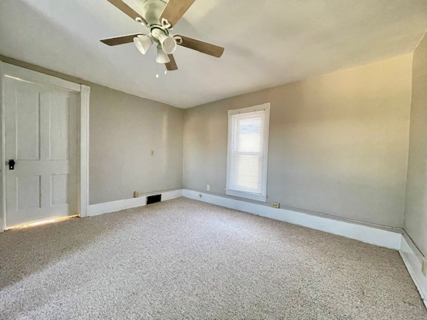 218 Pearl St – photo 5