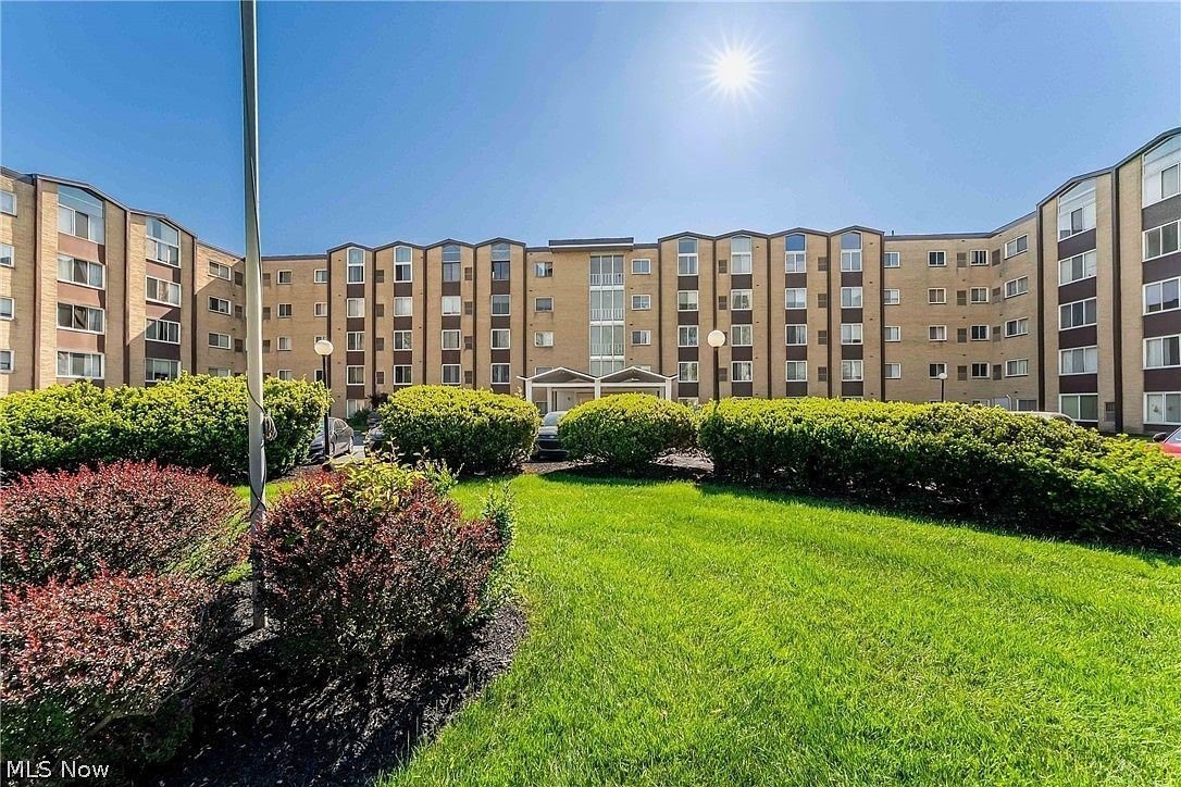 25735 Lorain Rd #513 – photo 1