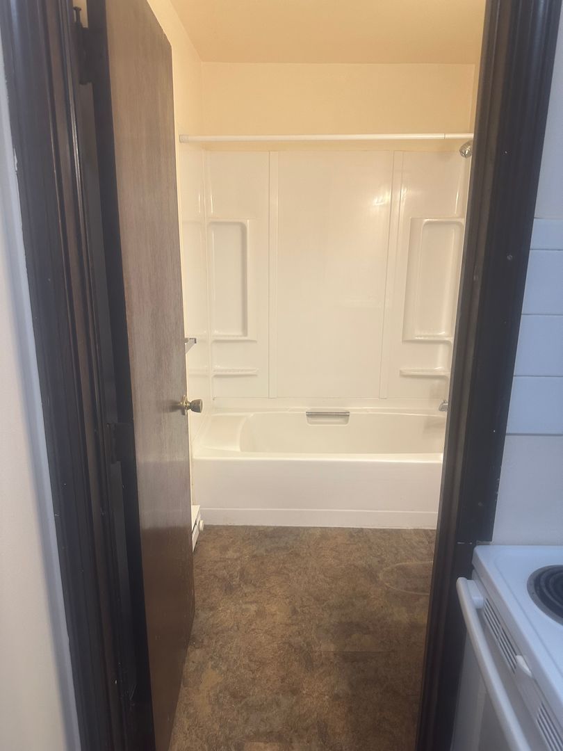 2267 OH-45 unit 2267 SR 45 Apt #5 – photo 5