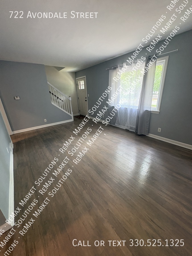 722 Avondale St – photo 3