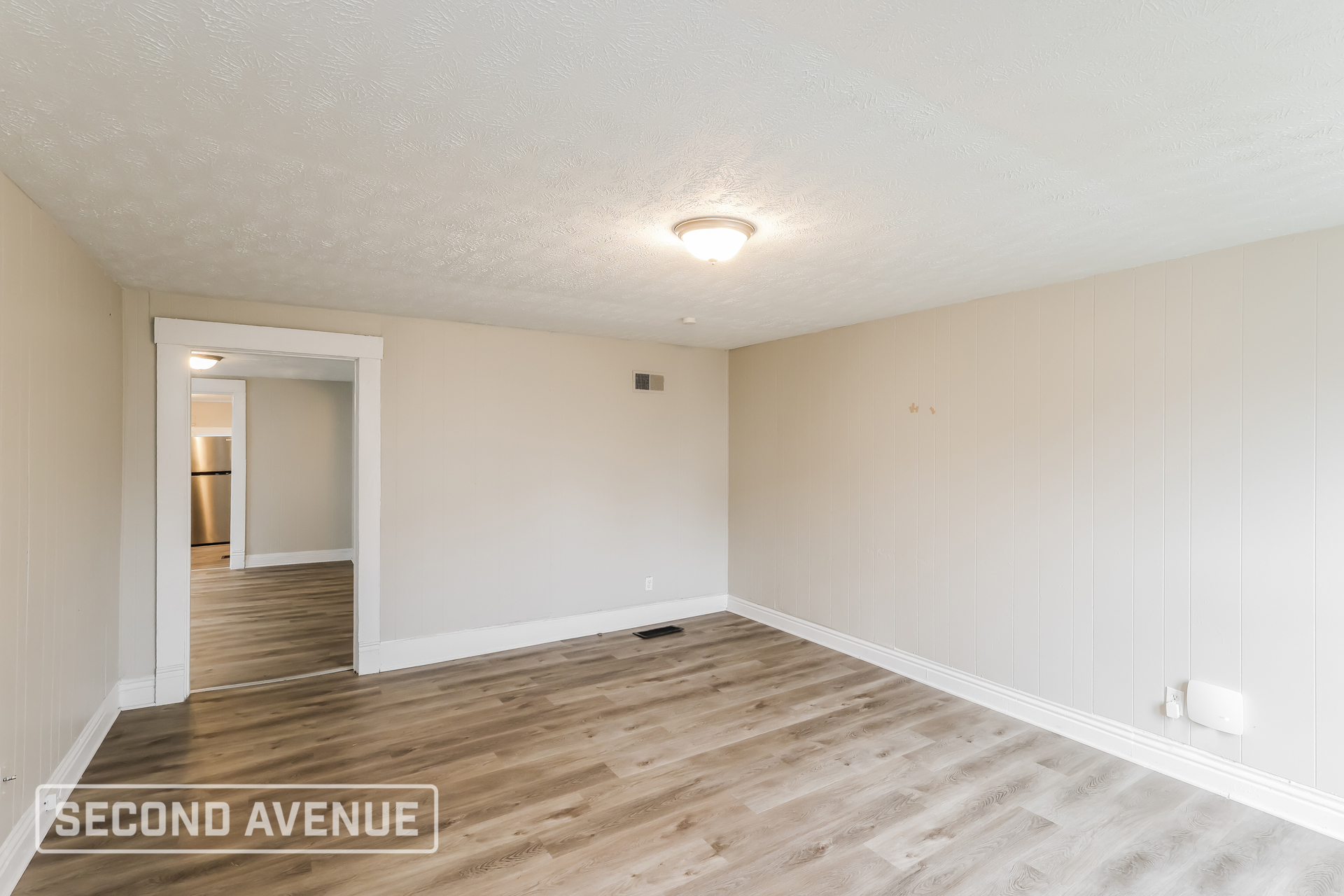 2302 Bolling Ave – photo 4