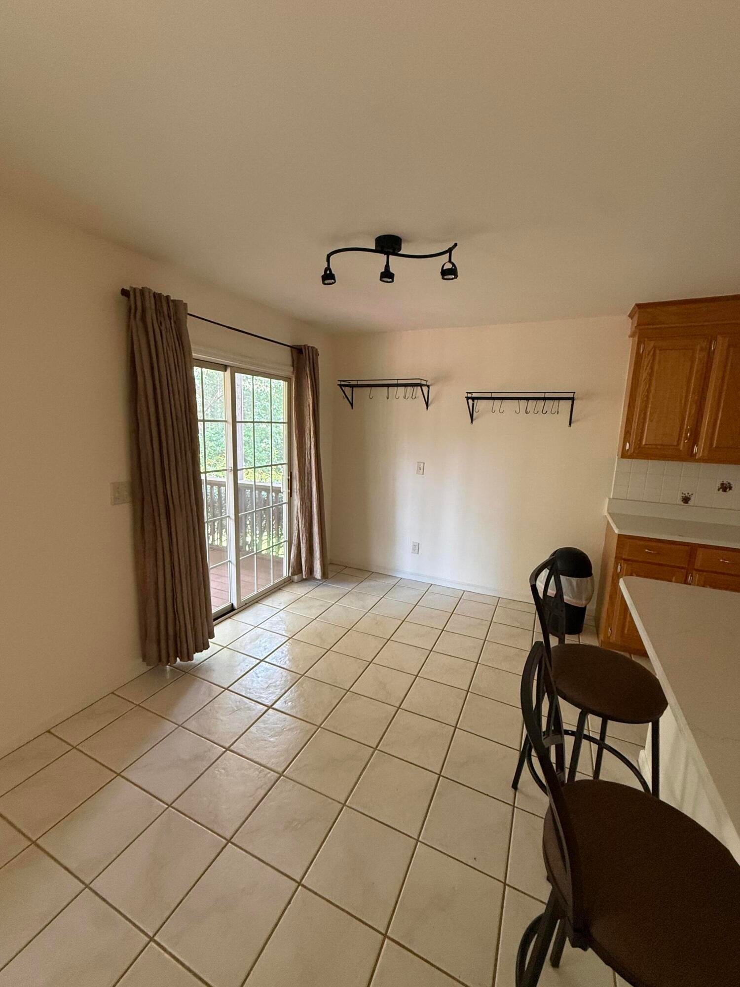 111 Haleswood Cir – photo 5