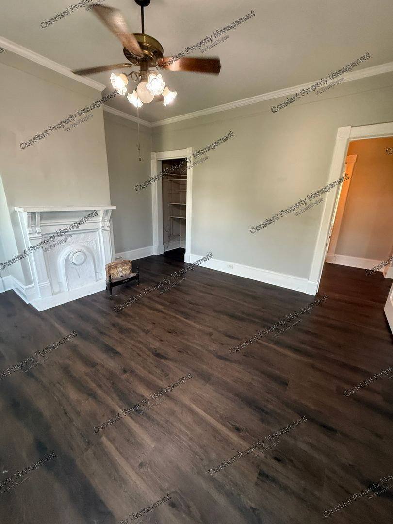 885 College St unit 883 – photo 5
