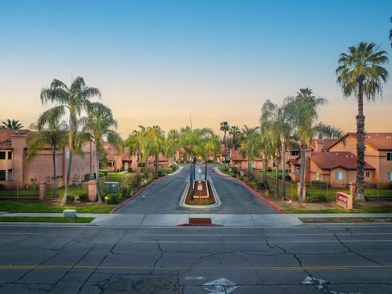 Mirage Apartments – photo 3