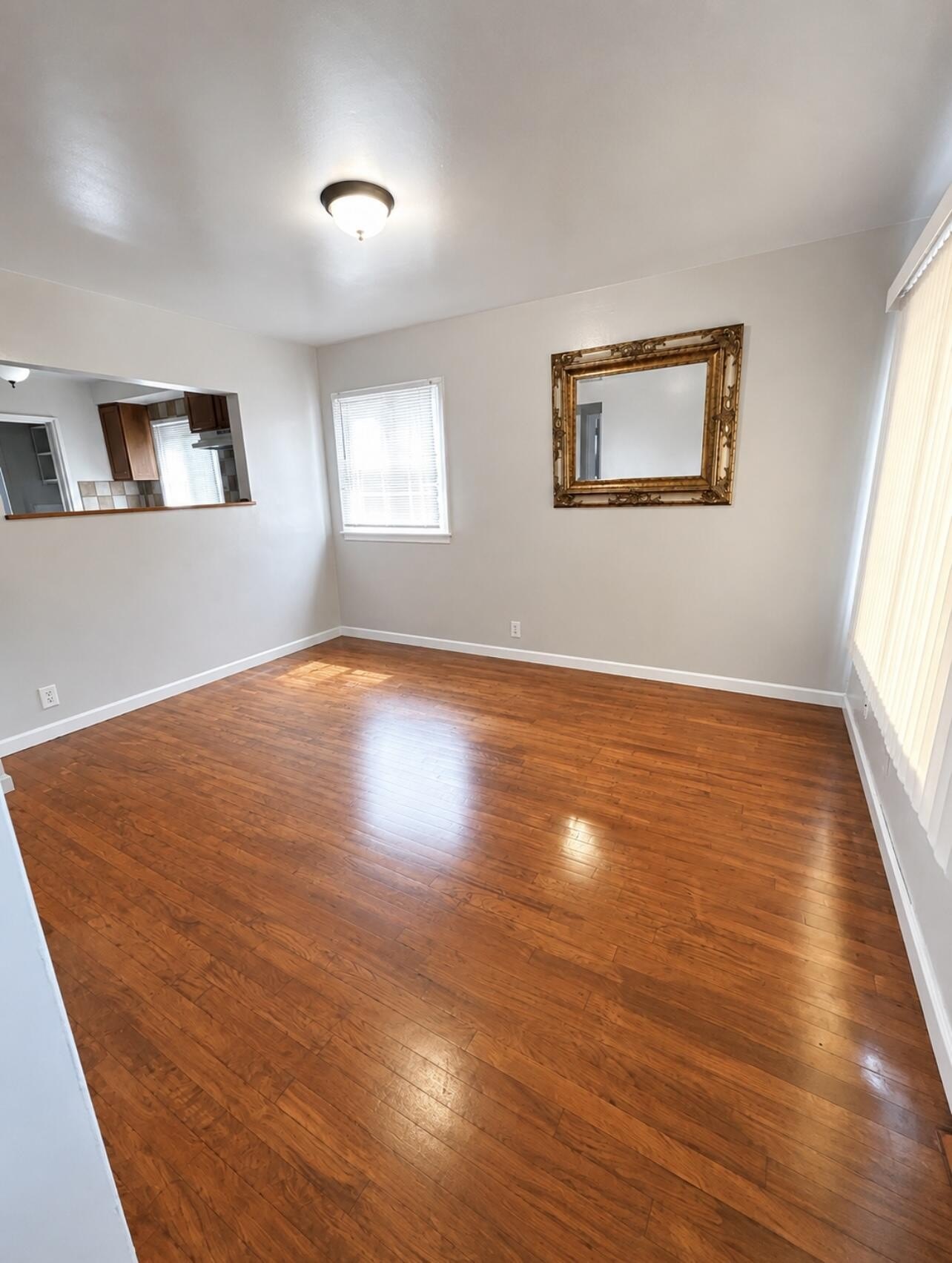 27392 Osmun St – photo 5