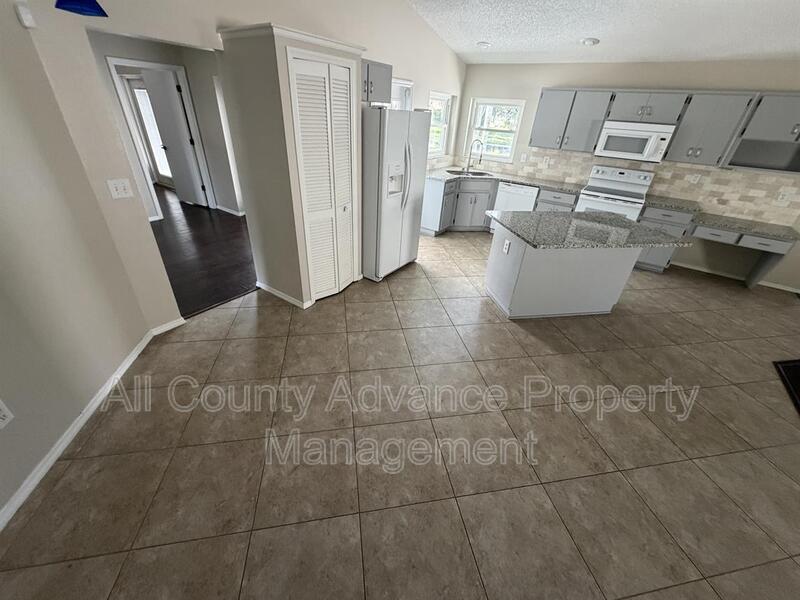 3232 Oakwood Pl – photo 5
