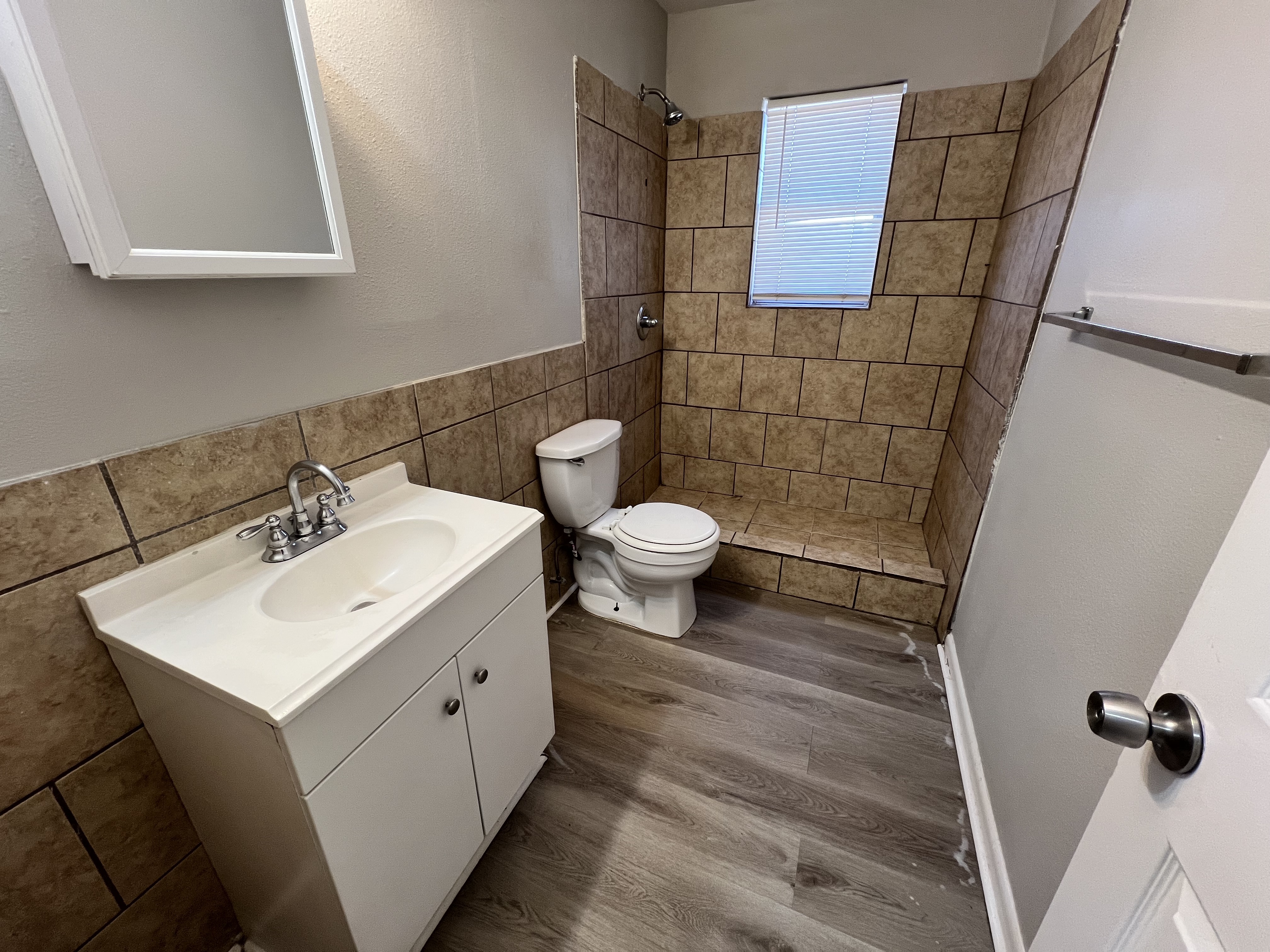 2512 26th St unit 1706 G – photo 2