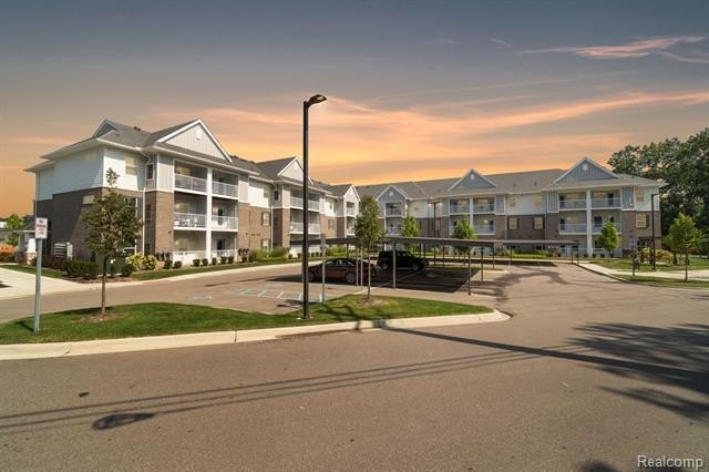 1957 S Telegraph Rd #201 – photo 1