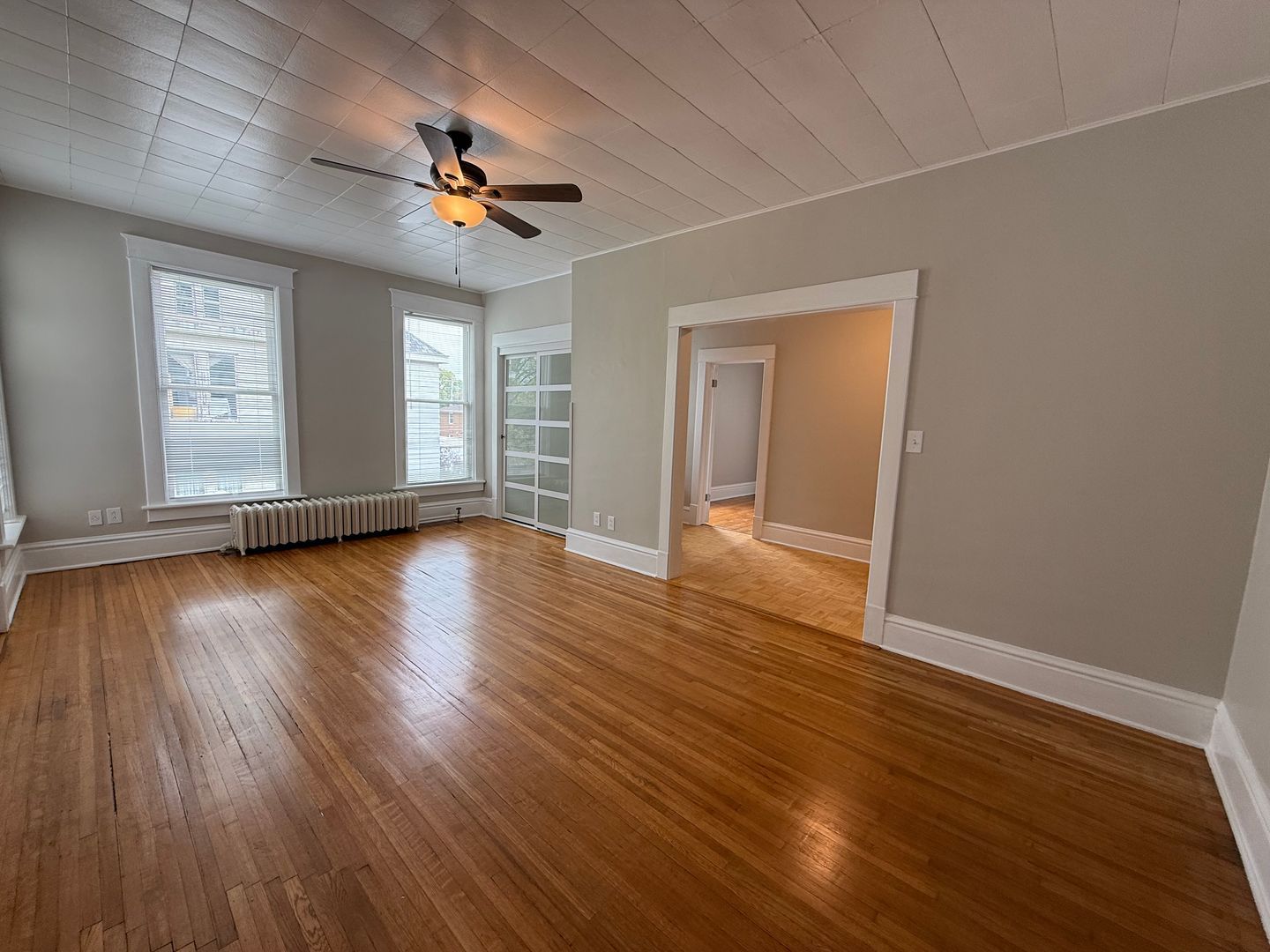 1105 E Jefferson St unit Apt #04 – photo 5