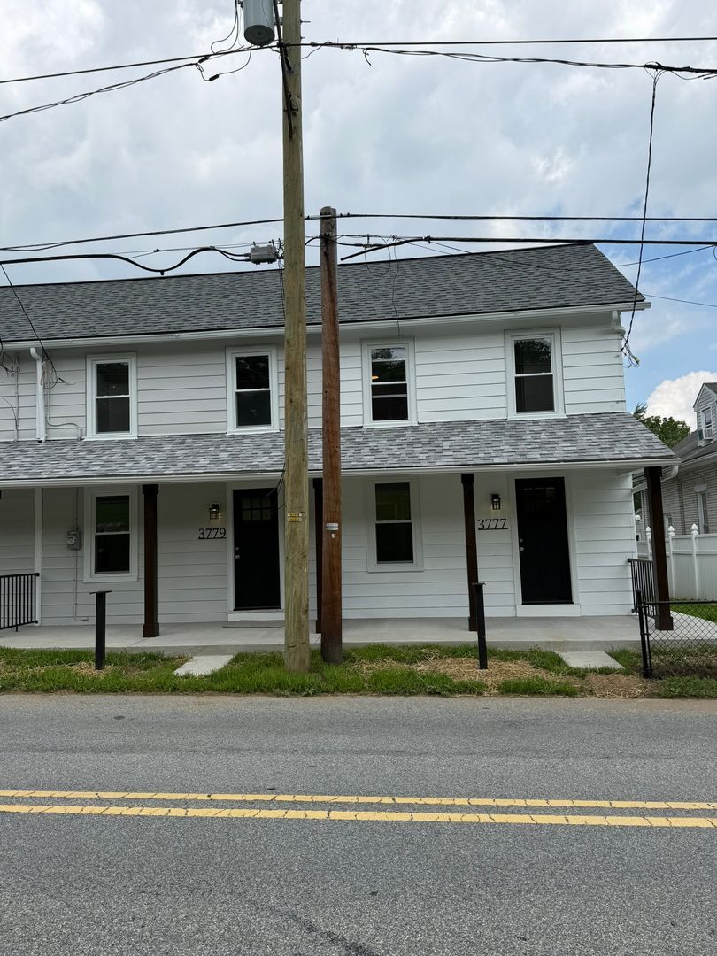 3777-3783 Huckleberry Rd unit 3779 – photo 2