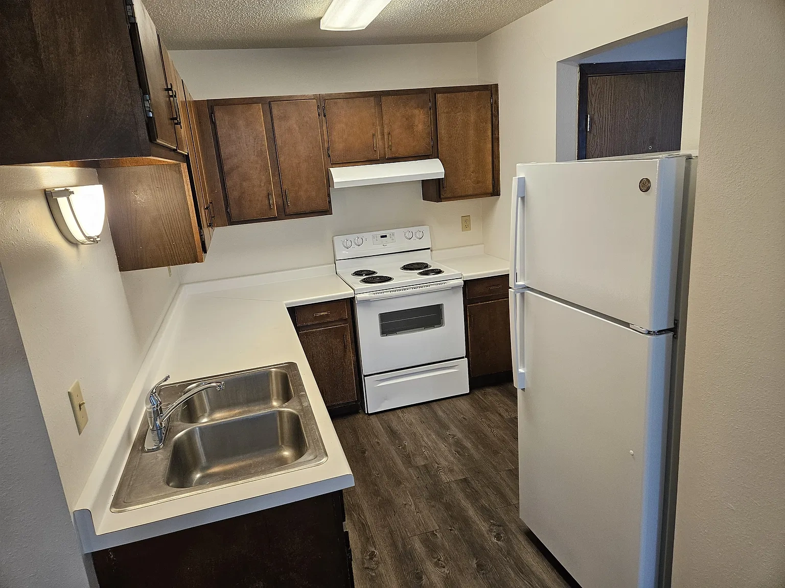 1538 Green Apartments – photo 5