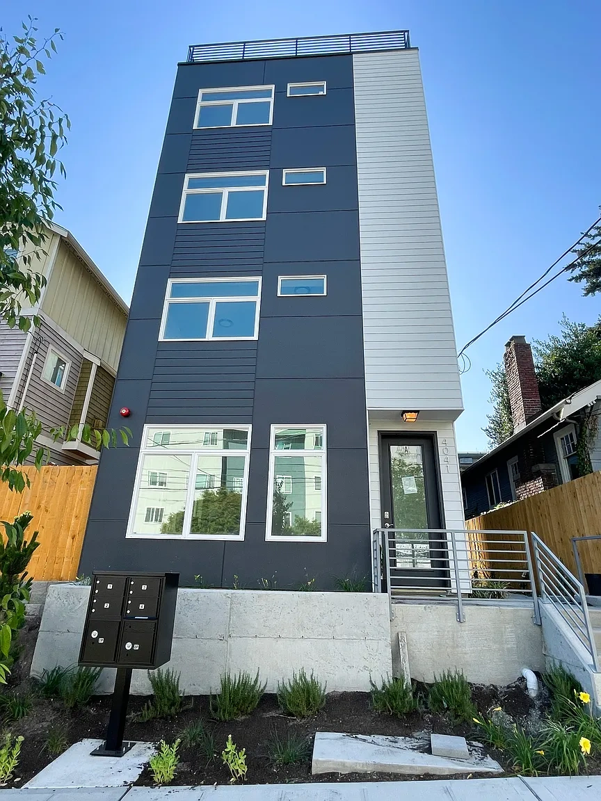 Iris Apartments – photo 2