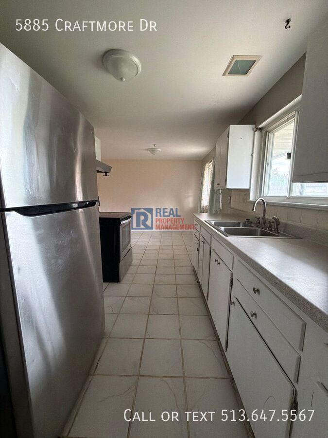5885 Craftmore Dr – photo 2