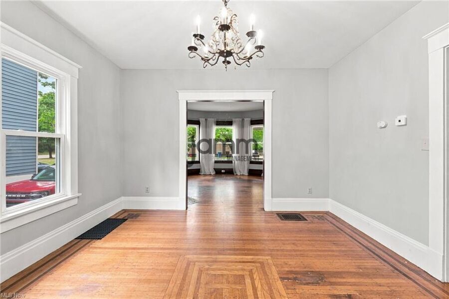 1303 Castle Ave – photo 5