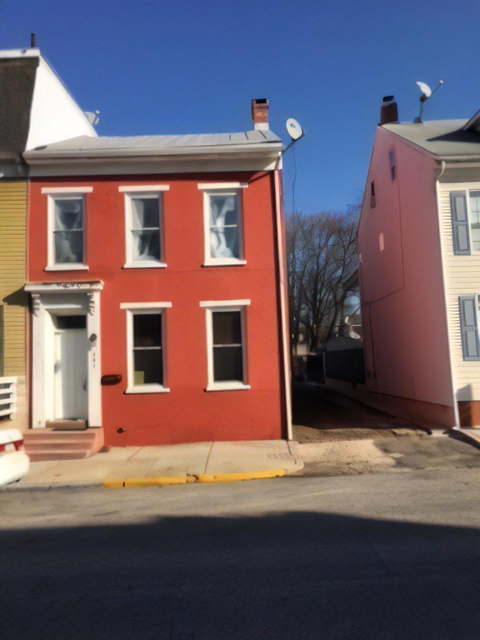 341 S Duke St – photo 1