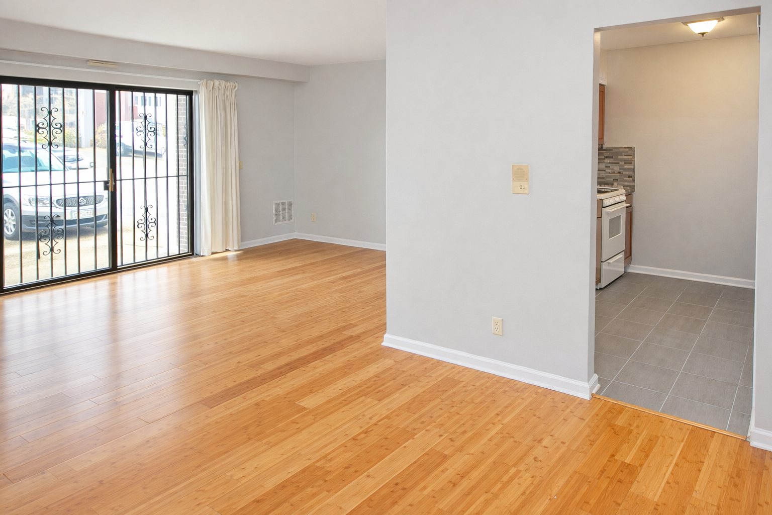406 East End Ave unit 3 – photo 4
