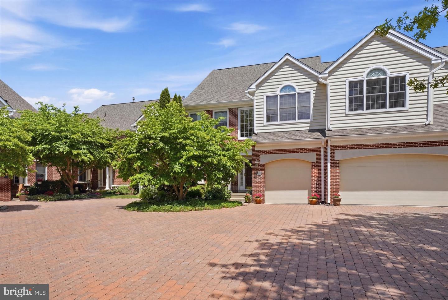 209 Westminster Pl – photo 1