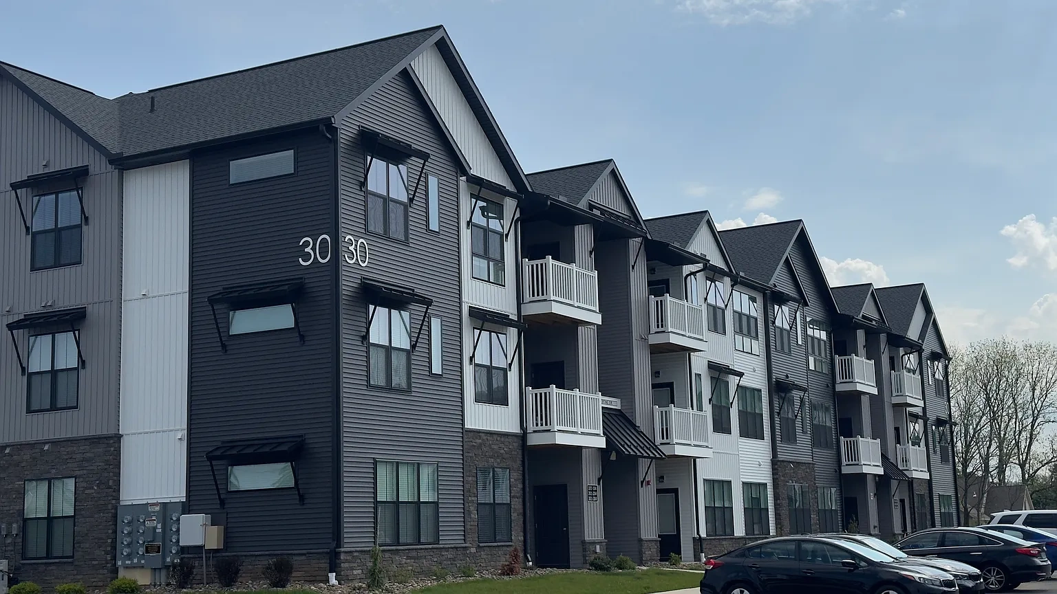 419 Apartments – photo 2