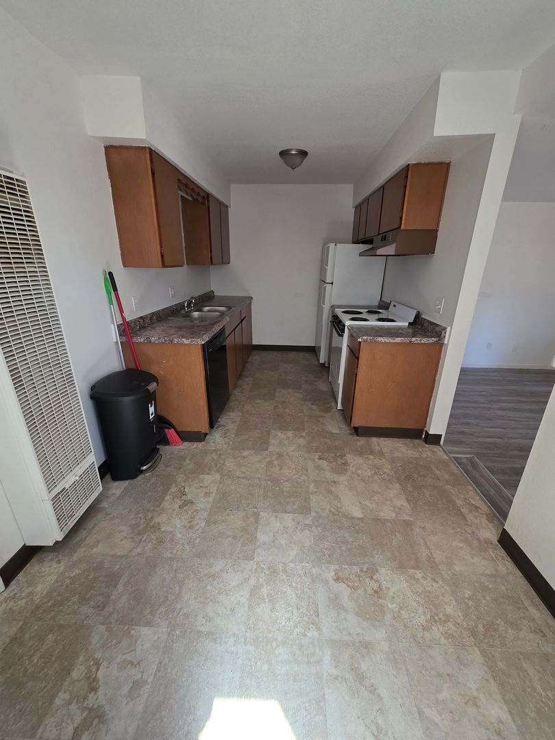 970 Glorene Ave unit Unit Q – photo 3