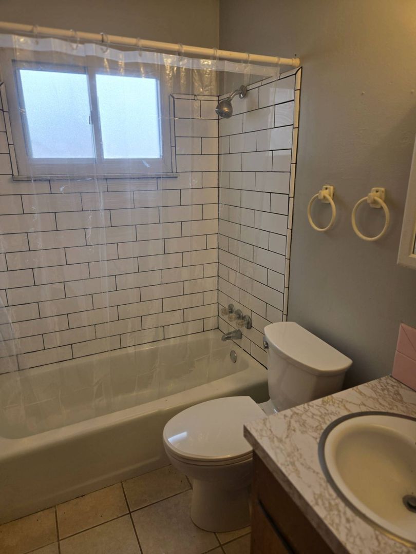 2264 5th St SW unit 2266 – photo 2