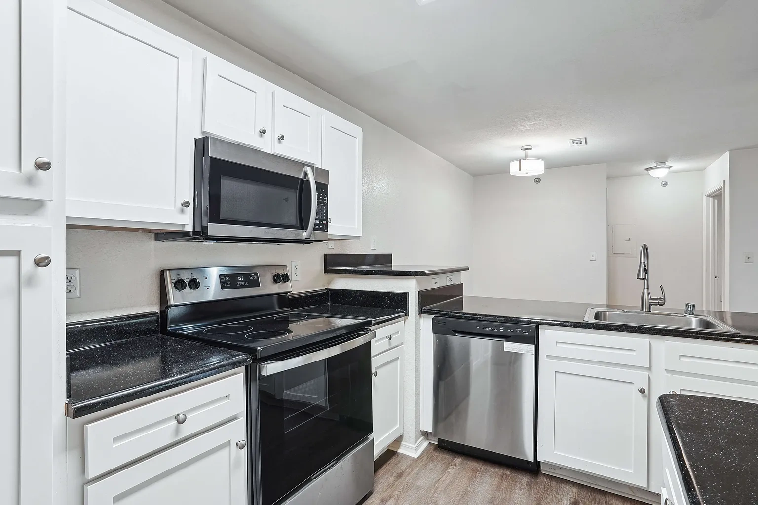 Capitol Hill – photo 4