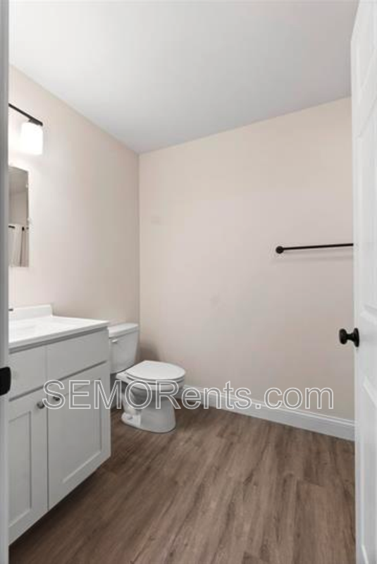 199 Iylas Ln unit 201 – photo 2