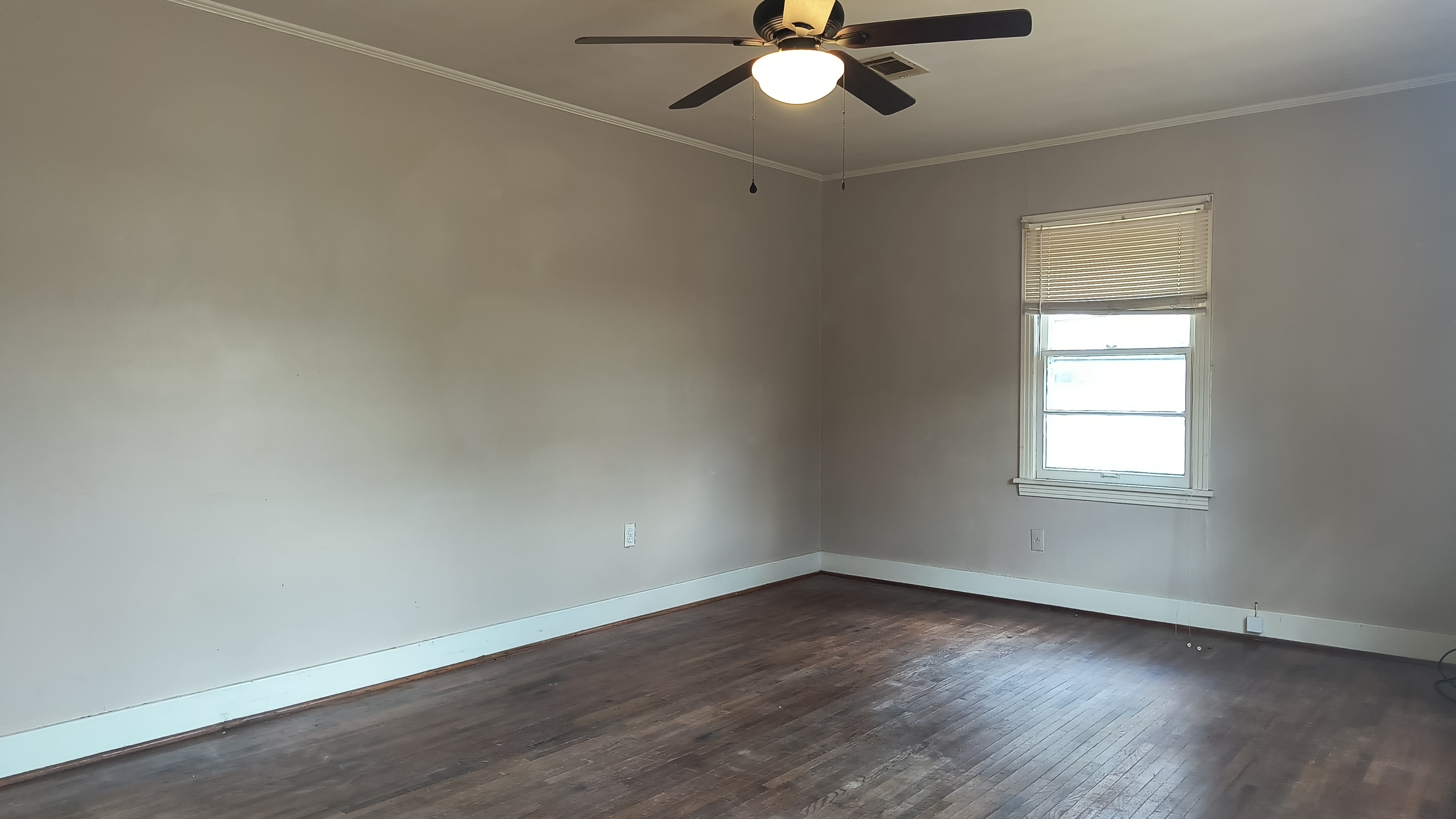 1605 W 31st Ave – photo 3