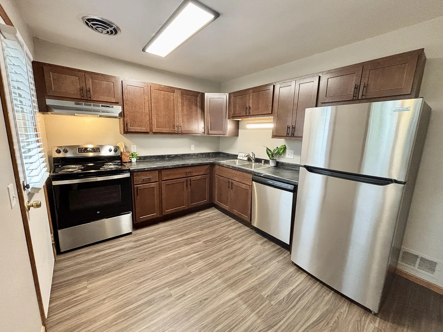 Town's Edge Apartments – photo 3