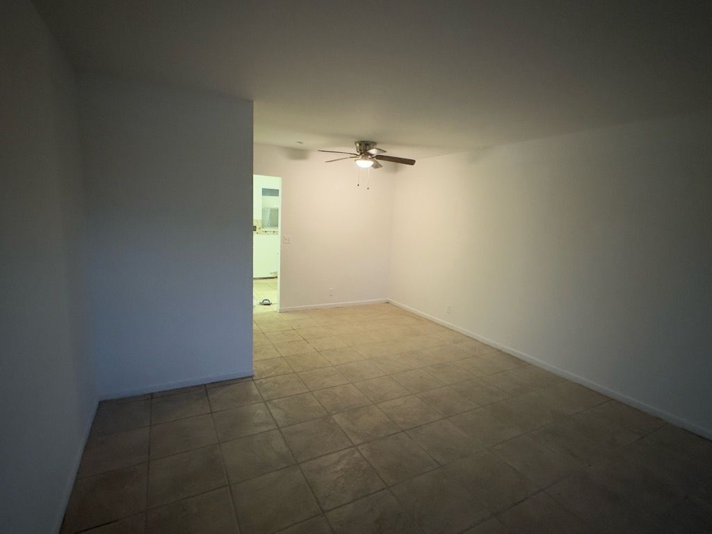 5615 NW 14th St – photo 4